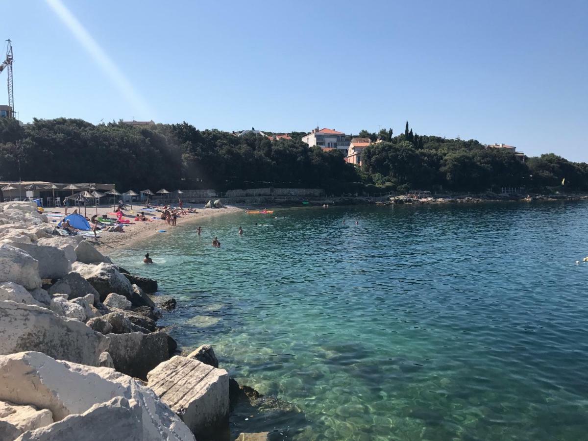 Apartmani Auer Pjescana Uvala Exterior foto